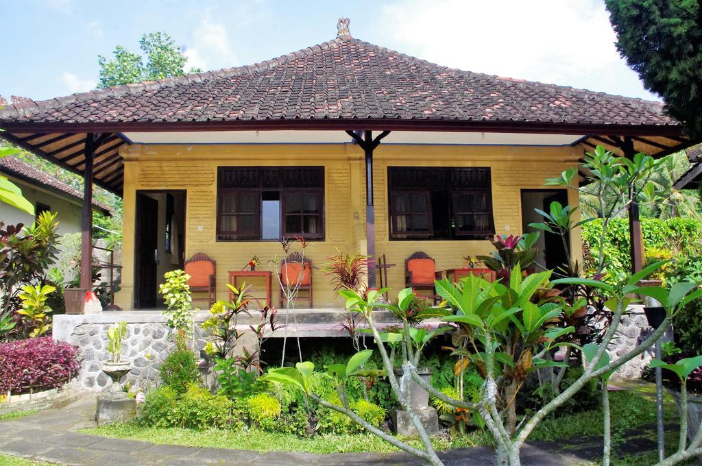 Rijasa Homestay كارانغاسِم المظهر الخارجي الصورة