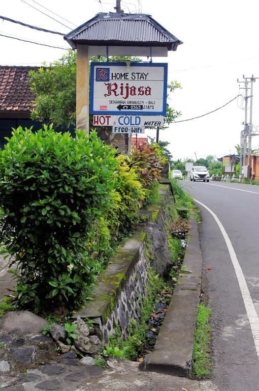 Rijasa Homestay كارانغاسِم المظهر الخارجي الصورة