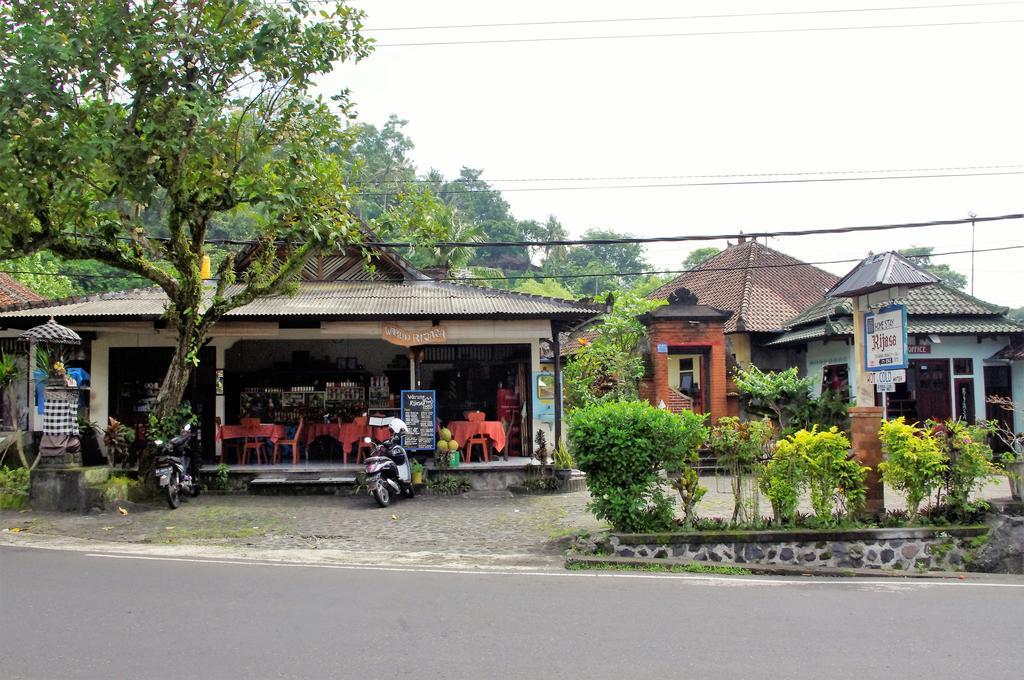Rijasa Homestay كارانغاسِم المظهر الخارجي الصورة