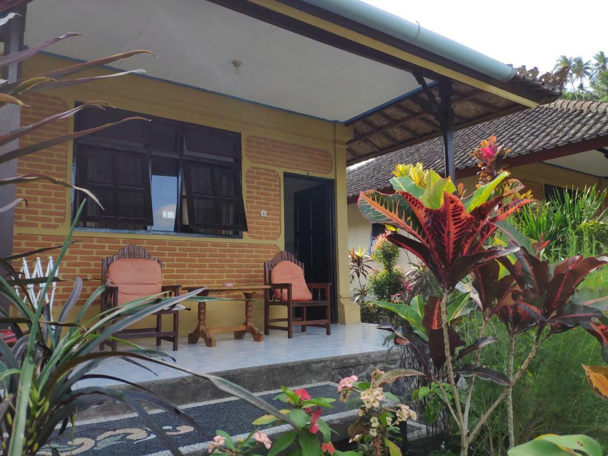Rijasa Homestay كارانغاسِم المظهر الخارجي الصورة