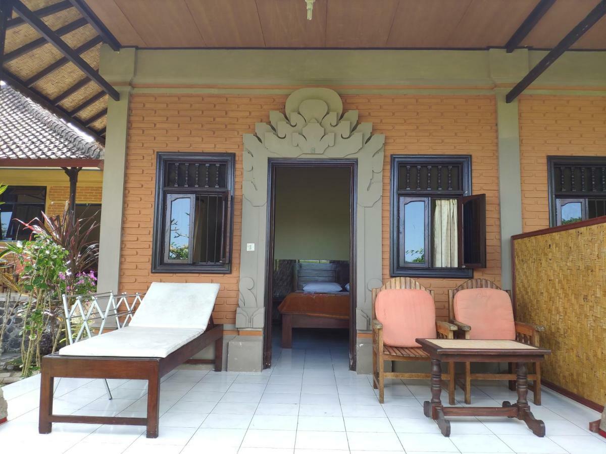 Rijasa Homestay كارانغاسِم المظهر الخارجي الصورة
