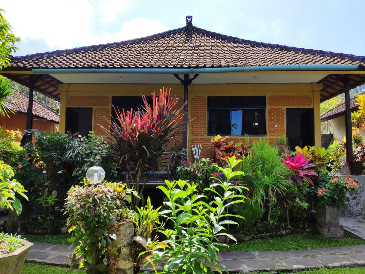 Rijasa Homestay كارانغاسِم المظهر الخارجي الصورة