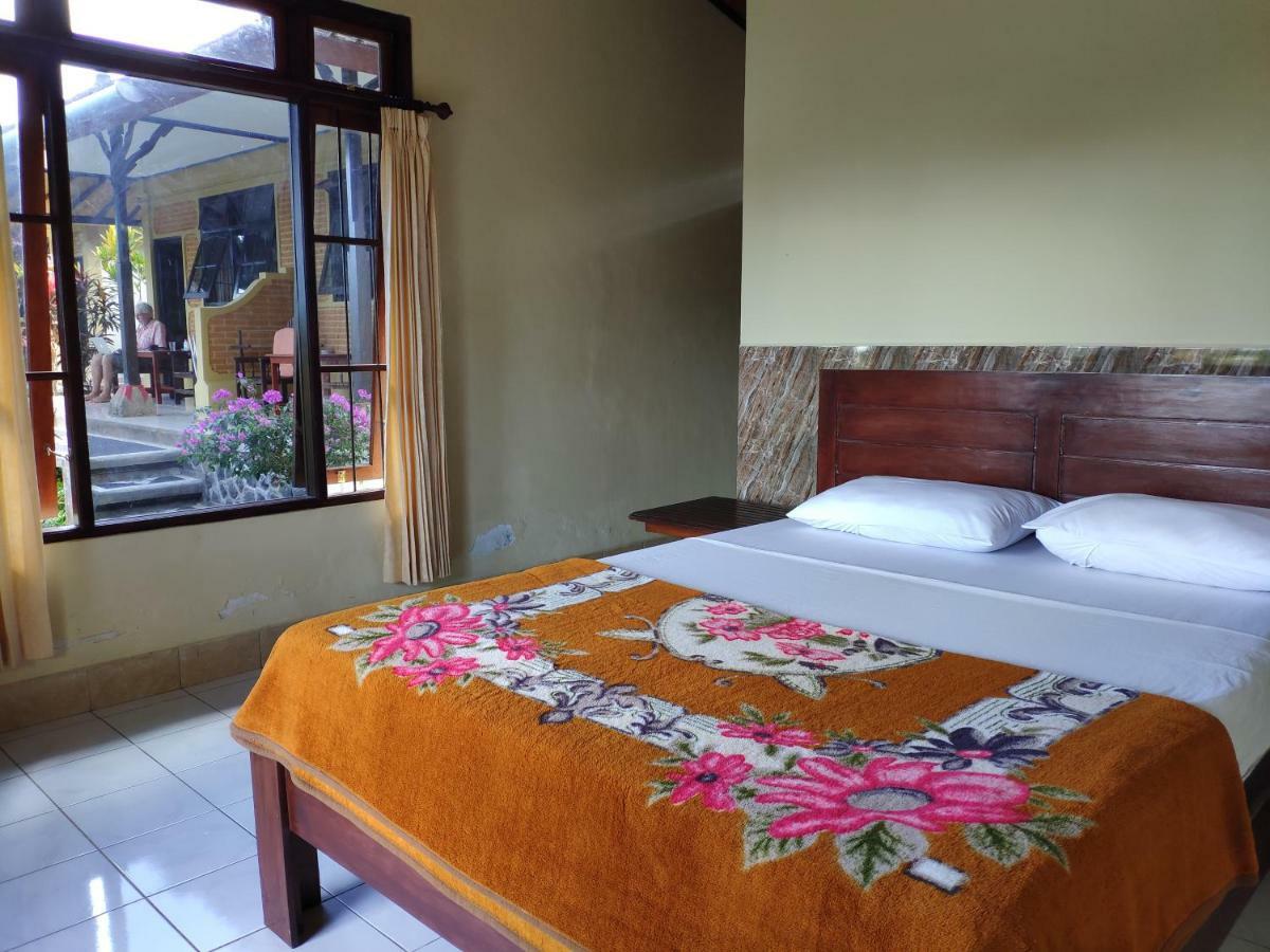 Rijasa Homestay كارانغاسِم المظهر الخارجي الصورة